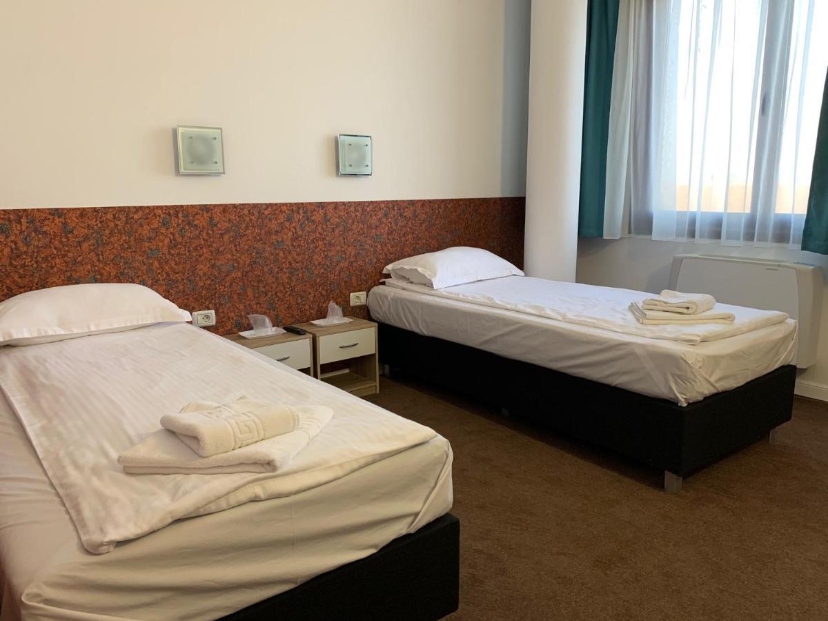 Motel Ruta 33 Arad Eksteriør bilde